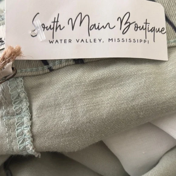 Easel Bold, Floral Rock Wide Leg Jeans - Cream, Green, Orange NWT Size Large - Picture 8 of 10